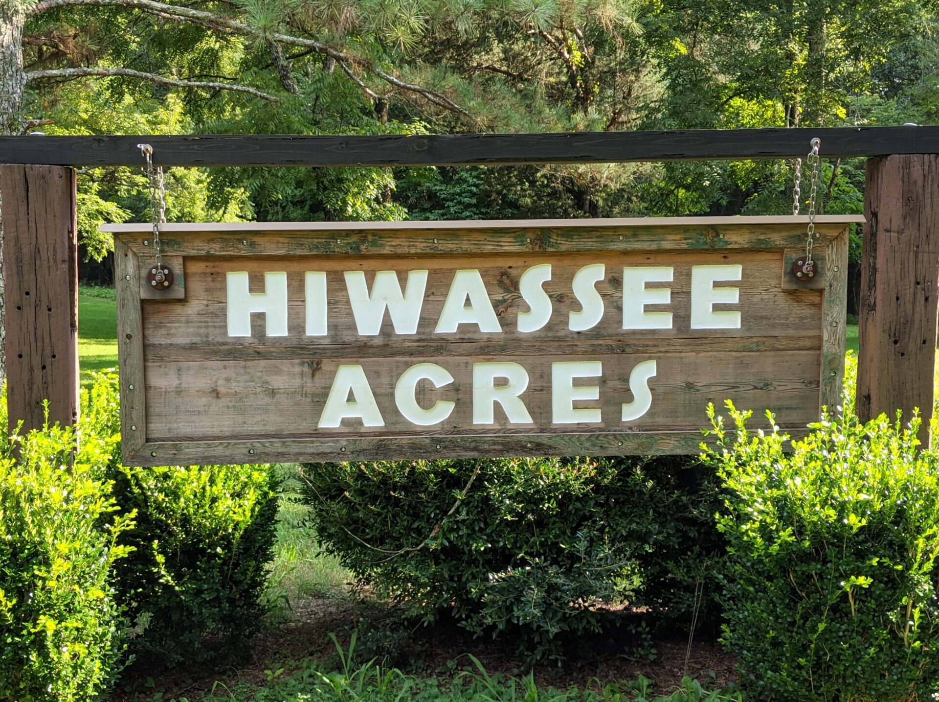 hiwassee acres sign